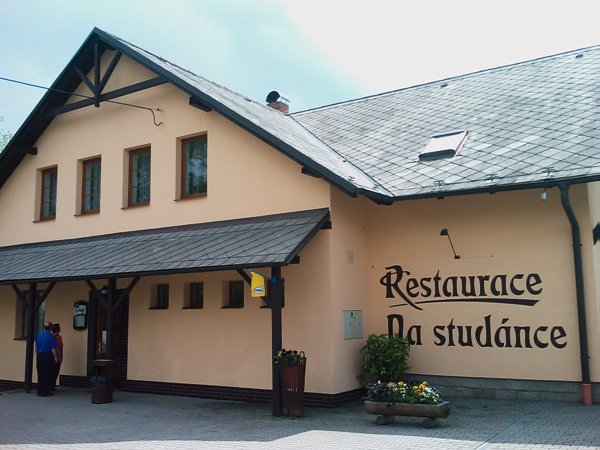 Naše proslavená restaurace Na studánce